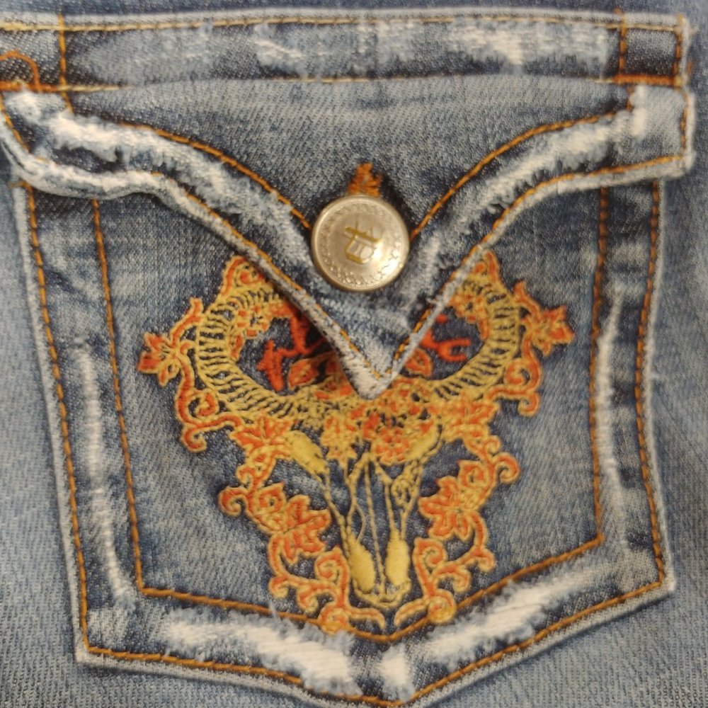 Embroidered Plastic by Gly Jeans